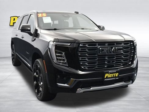 Used 2025 GMC Yukon XL Denali Ultimate AWD/4WD image 6