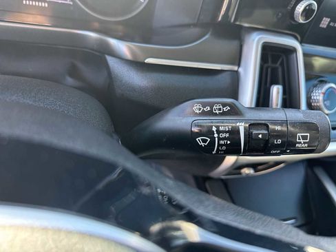 Used 2021 Kia Sorento LX FWD image 29