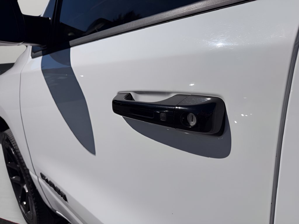 Used 2023 RAM 1500 Laramie AWD/4WD image 16