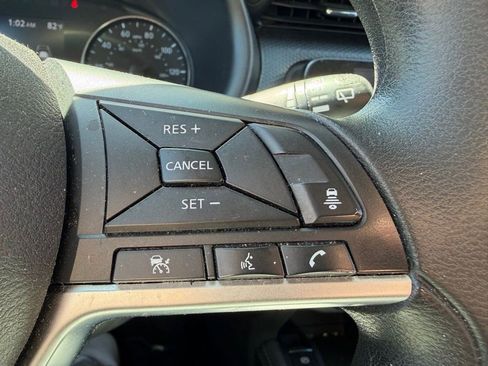 Used 2021 Nissan Kicks SV image 8