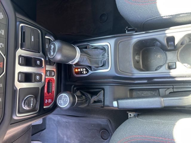 Used 2024 Jeep Wrangler Rubicon w/ Safety Group AWD/4WD image 11
