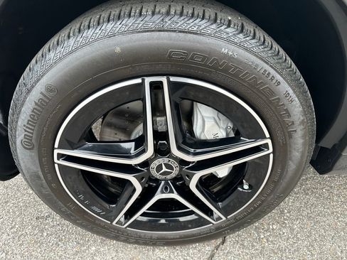 Used 2022 Mercedes-Benz GLC 300 image 16