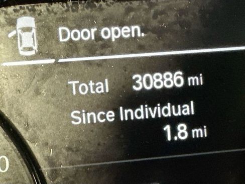 Used 2022 BMW X3 xDrive30i w/ Premium Package Essential image 17