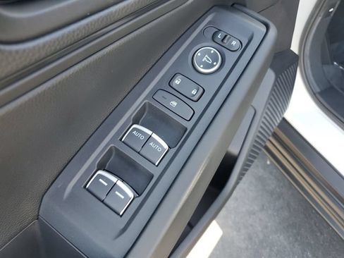 Certified 2023 Honda Accord LX image 18