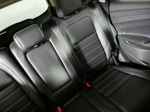 Used 2019 Ford Escape SEL AWD/4WD image 14