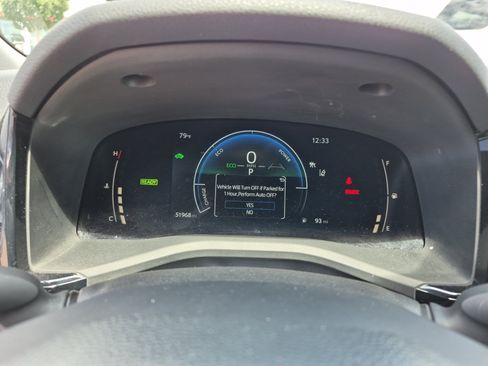 Used 2025 Toyota Camry LE FWD image 10