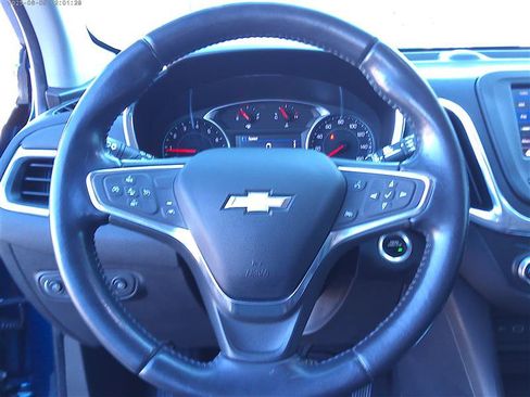 Used 2021 Chevrolet Equinox LT AWD/4WD image 12
