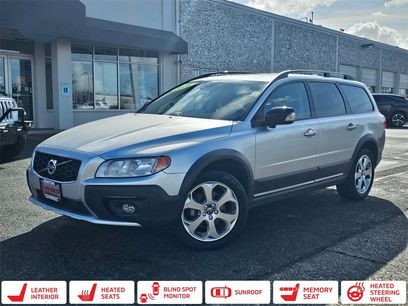 Used 2016 Volvo XC70 T5 Premier w/ Proximity Package