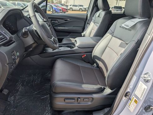New 2026 Honda Ridgeline Black Edition image 12