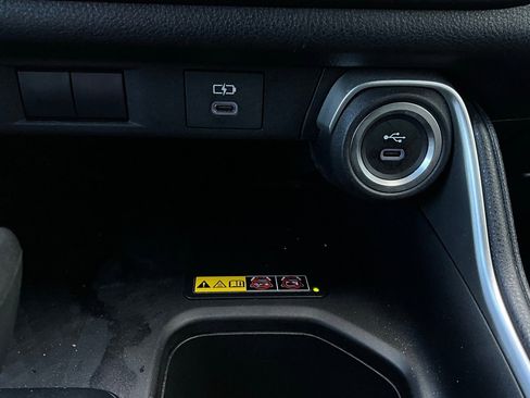 Used 2025 Toyota Grand Highlander FWD image 27