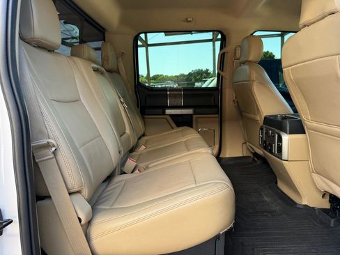 Used 2018 Ford F250 Lariat w/ Lariat Value Package AWD/4WD image 22