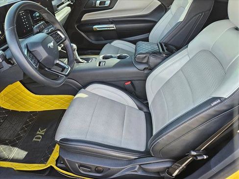 Used 2024 Ford Mustang GT Premium image 15