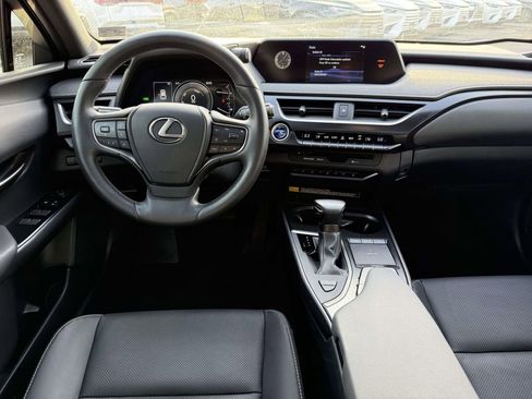 Used 2022 Lexus UX 250h w/ Premium Package AWD/4WD image 8