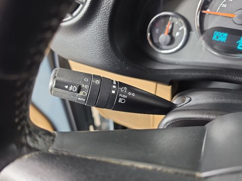 Used 2014 Jeep Wrangler Unlimited Sahara w/ Connectivity Group AWD/4WD image 22