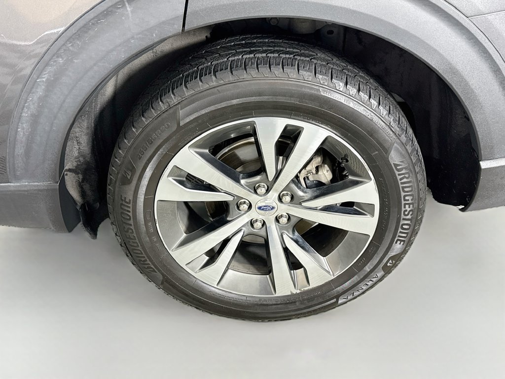 Used 2020 Ford Explorer Platinum w/ Premium Technology Package AWD/4WD image 24
