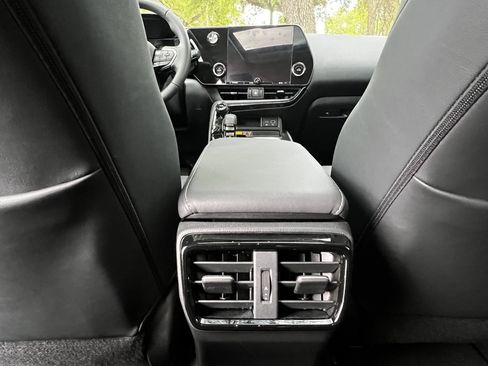 Used 2025 Lexus NX 250 FWD w/ Accessory Package (2T) image 36