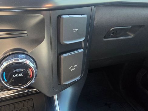 Used 2025 Ford F150 Raptor image 19