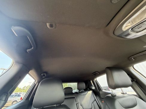 Certified 2025 Jeep Compass Limited AWD/4WD image 21