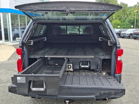 Used 2020 Chevrolet Silverado 1500 Custom Trail Boss w/ Custom Convenience Package AWD/4WD image 26