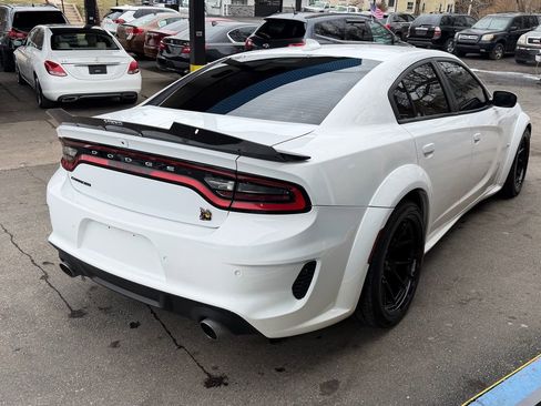 Used 2019 Dodge Charger Scat Pack image 5