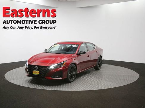Used 2023 Nissan Altima 2.5 SR w/ SR Premium Package FWD image 55