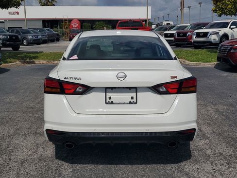 Certified 2024 Nissan Altima 2.5 SR FWD image 5