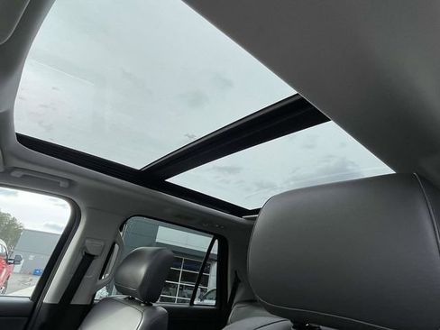 Certified 2025 Ford Expedition Active image 5