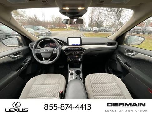 Used 2020 Ford Escape SE image 14