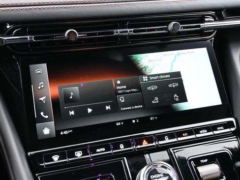 Used 2025 Aston Martin DB12 Coupe RWD image 21