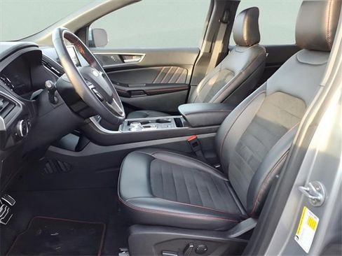 Used 2024 Ford Edge ST-Line image 16
