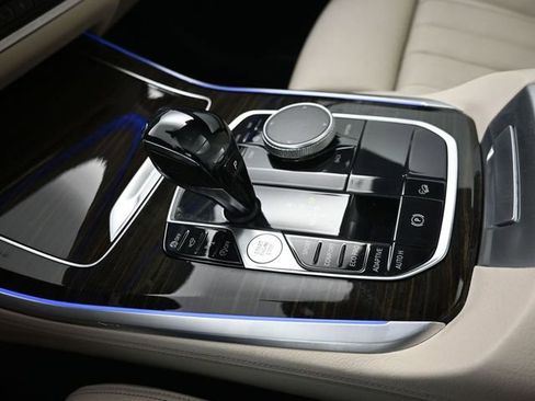 Used 2019 BMW X5 xDrive40i w/ Luxury Seating Package image 21