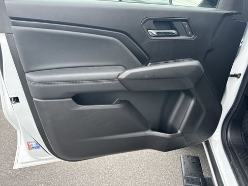 New 2025 GMC Canyon Elevation w/ Convenience Package image 15