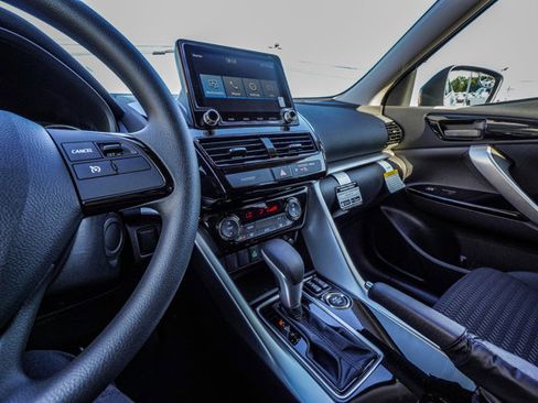 New 2026 Mitsubishi Eclipse Cross LE image 24