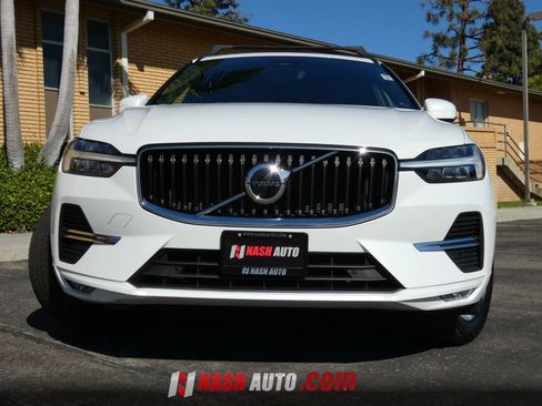 Used 2022 Volvo XC60 B5 Momentum AWD/4WD image 17