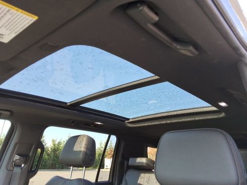 Used 2021 Chevrolet Suburban RST image 26