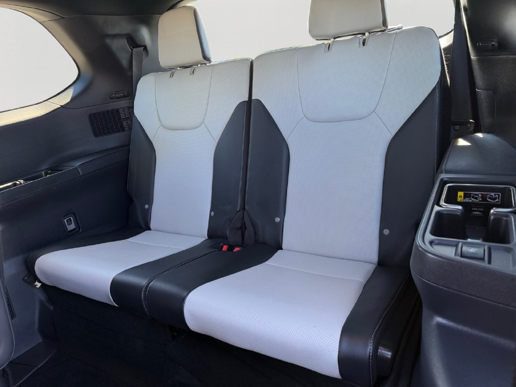 Certified 2026 Lexus TX 500h AWD w/ Technology Package image 11