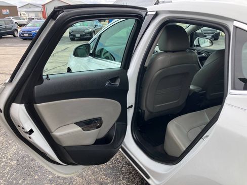 Used 2014 Buick Verano Convenience FWD image 34