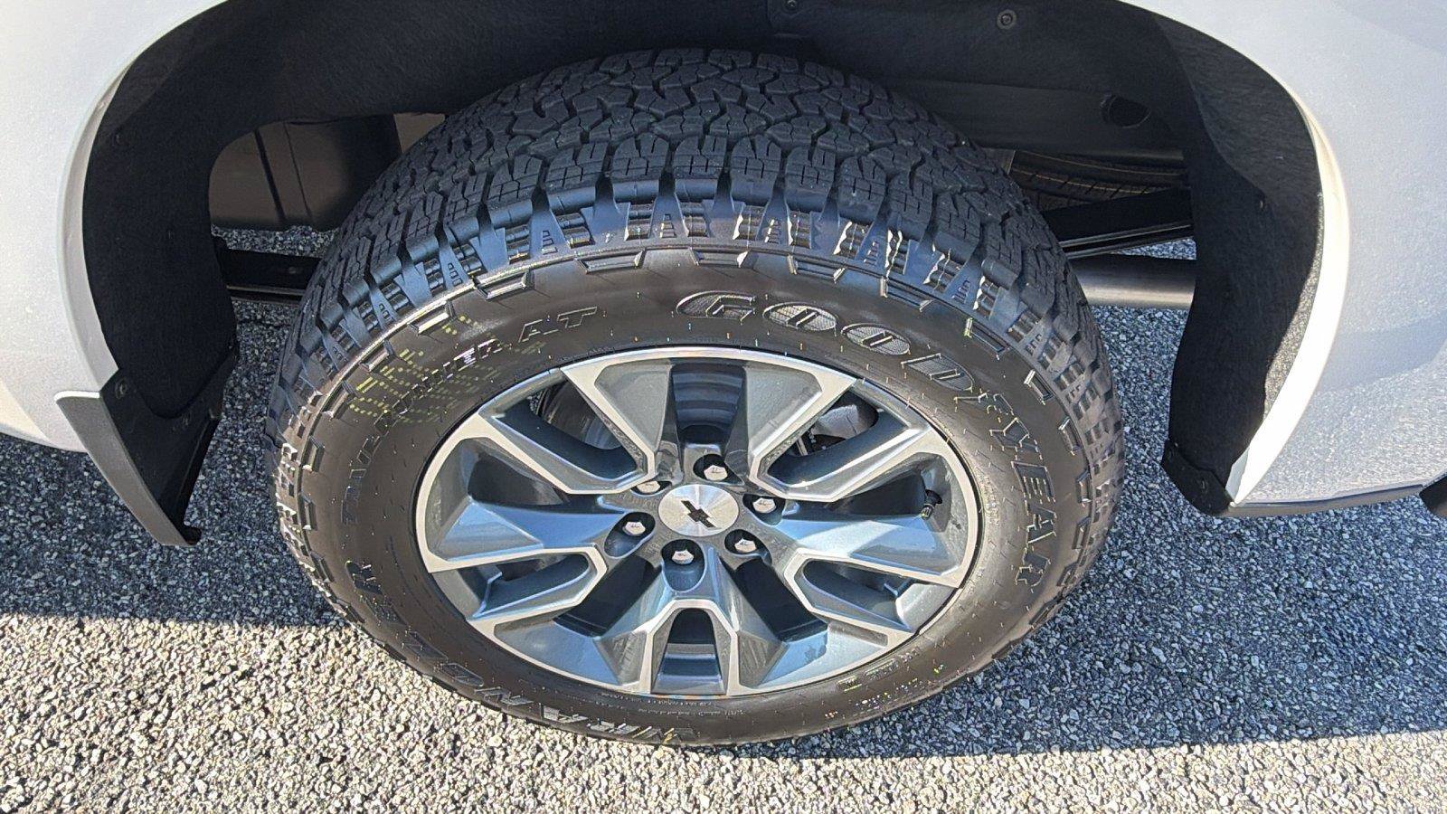 New 2026 Chevrolet Silverado 1500 RST w/ RST All Star Premium Package AWD/4WD image 12