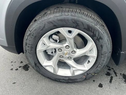 New 2026 Chevrolet Trax LS w/ LS Convenience Package FWD image 13