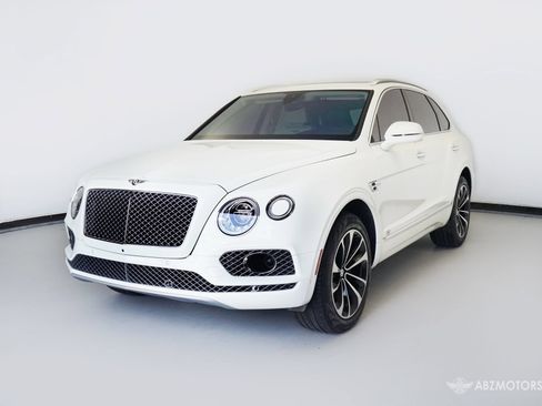 Used 2017 Bentley Bentayga AWD/4WD image 2