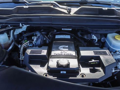 Used 2022 RAM 2500 Tradesman w/ Chrome Appearance Group image 54