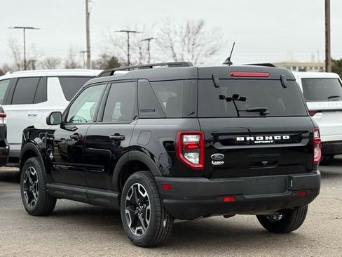 Used 2021 Ford Bronco Sport Outer Banks w/ Outer Banks Package (96D) image 42