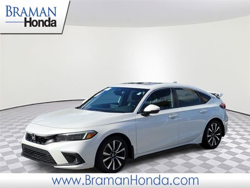 Used 2024 Honda Civic Sport Touring image 1