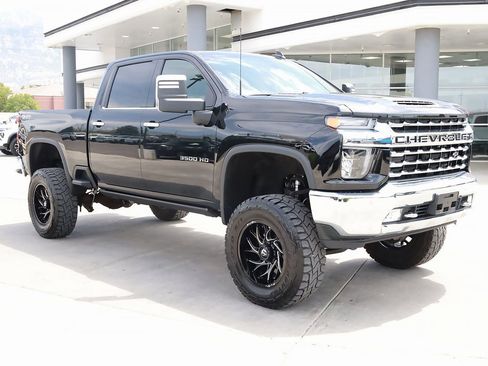 Used 2021 Chevrolet Silverado 3500 LTZ w/ LTZ Plus Package image 8