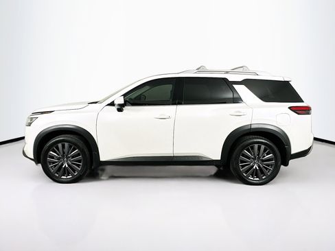Used 2023 Nissan Pathfinder SL w/ SL Premium Package AWD/4WD image 4