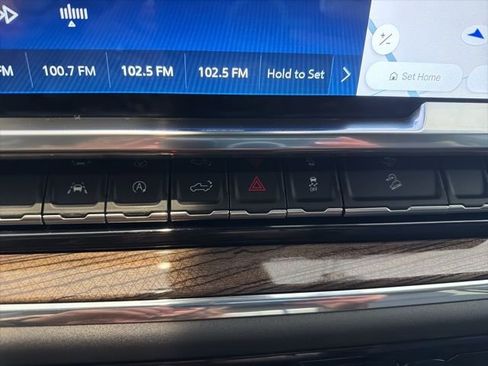 Used 2022 Chevrolet Silverado 1500 LT Trail Boss w/ Convenience Package II image 22