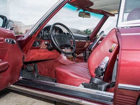 Used 1988 Mercedes-Benz 560 SL image 42