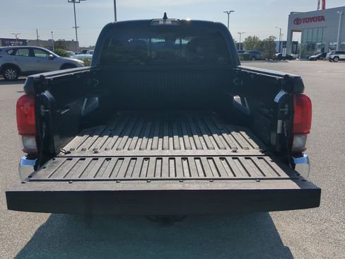 Used 2020 Toyota Tacoma TRD Sport image 20