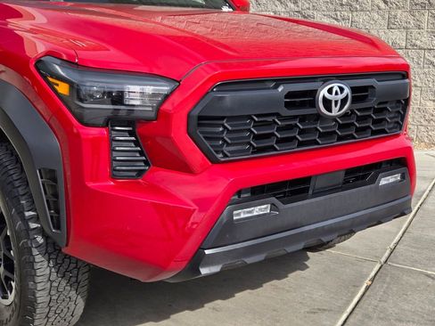 Used 2024 Toyota Tacoma TRD Off-Road AWD/4WD image 7