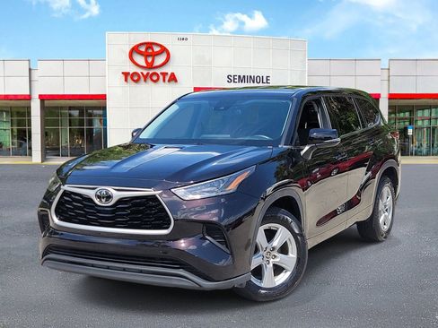 Used 2021 Toyota Highlander L image 1